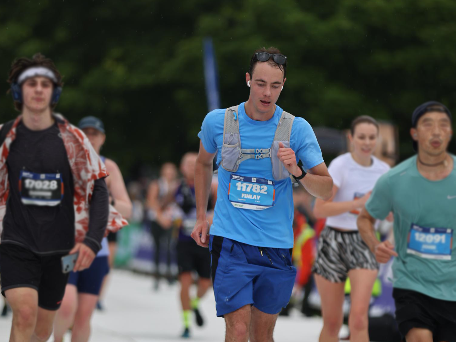 Volunteer Finlay Young Powers Through to Raise £2100 in Edinburgh Marathon